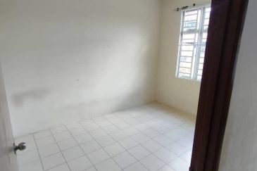 Corner Lot landed Taman Marina Jaya For Sale