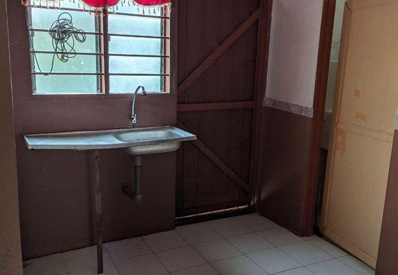 TAMAN PUTERI LAGENDA