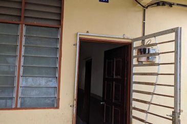 TAMAN PUTERI LAGENDA