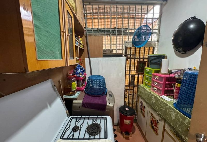 Bandar Laguna Merbok