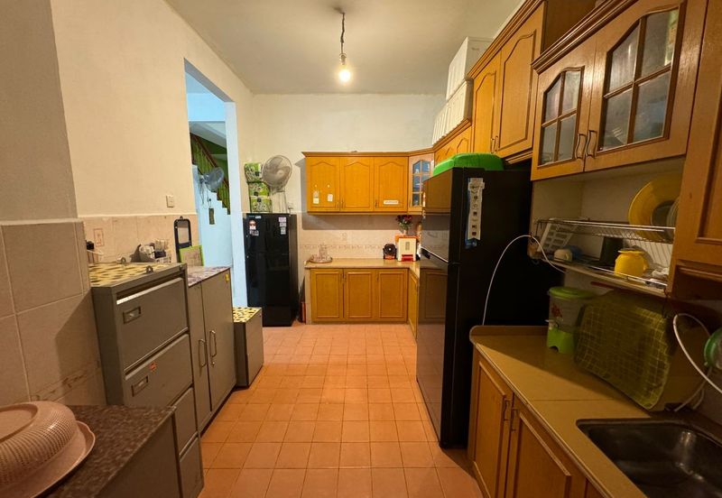 Bandar Laguna Merbok