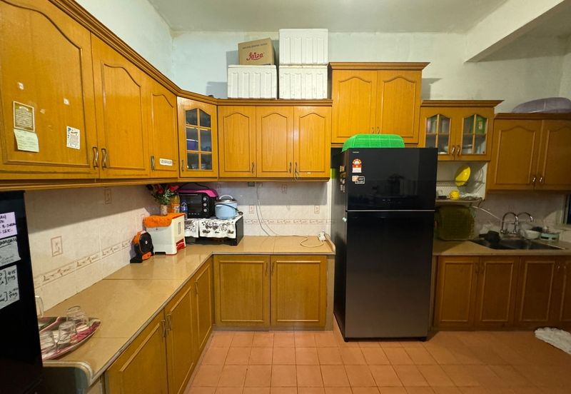 Bandar Laguna Merbok