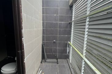 GATED & GUARDED Taman Penaga Bungalow BANGLO at Changlun, Kedah For Sale