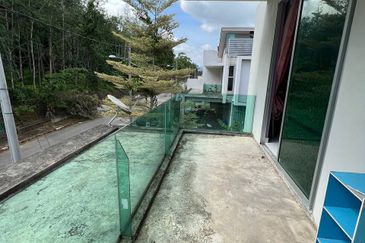 GATED & GUARDED Taman Penaga Bungalow BANGLO at Changlun, Kedah For Sale