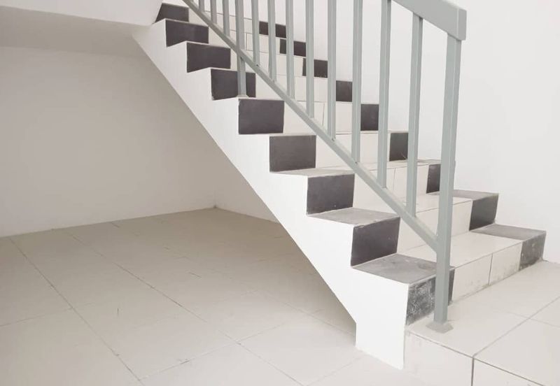 Rumah Teres 2 Tingkat Di Taman Permai Utama Di Gurun