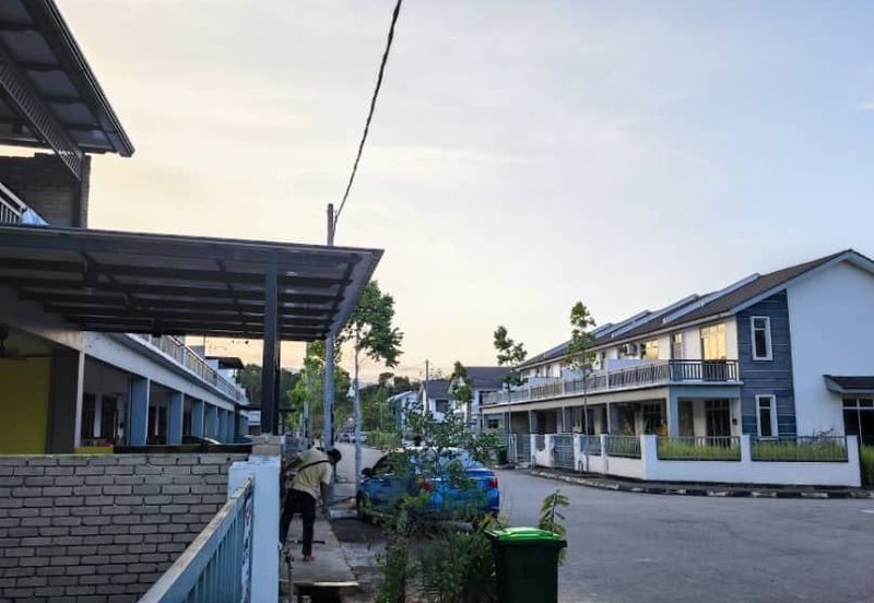 Rumah Teres 2 Tingkat Di Taman Permai Utama Di Gurun