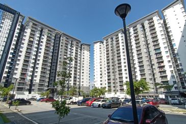 Residensi Laguna Biru 2