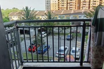 Residensi Laguna Biru 2