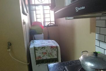 Residensi Laguna Biru 2