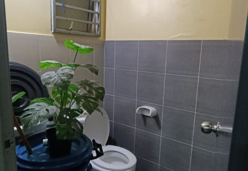 Residensi Laguna Biru 2