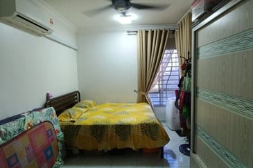 Residensi Laguna Biru 2