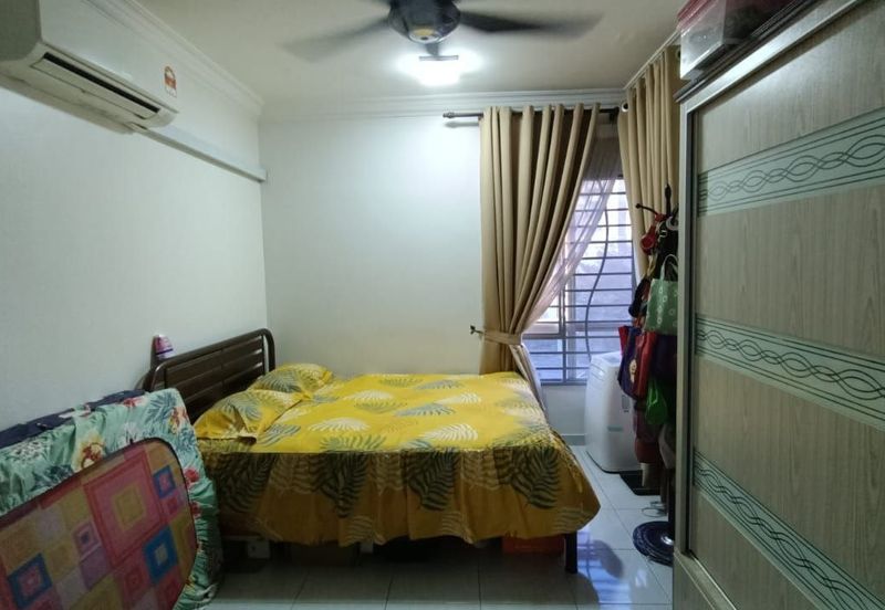 Residensi Laguna Biru 2