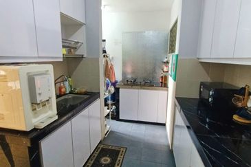 Residensi Laguna Biru 2