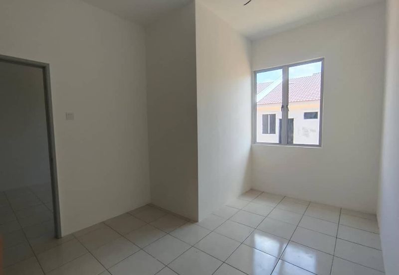 Teres Taman Indah ,Jeniang for Sale