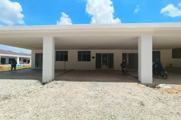 Teres Taman Indah ,Jeniang for Sale