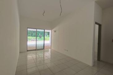 Teres Taman Indah ,Jeniang for Sale