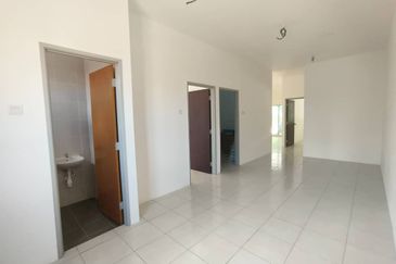 Teres Taman Indah ,Jeniang for Sale