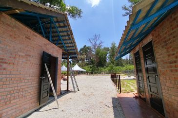 NON BUMI RESIDENTIAL BUNGALOW LOT at Ambangan Suria, Puncak Alam