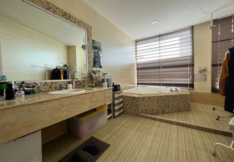 The View (Twin Towers)