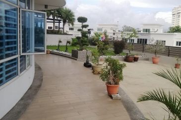 The View (Twin Towers)