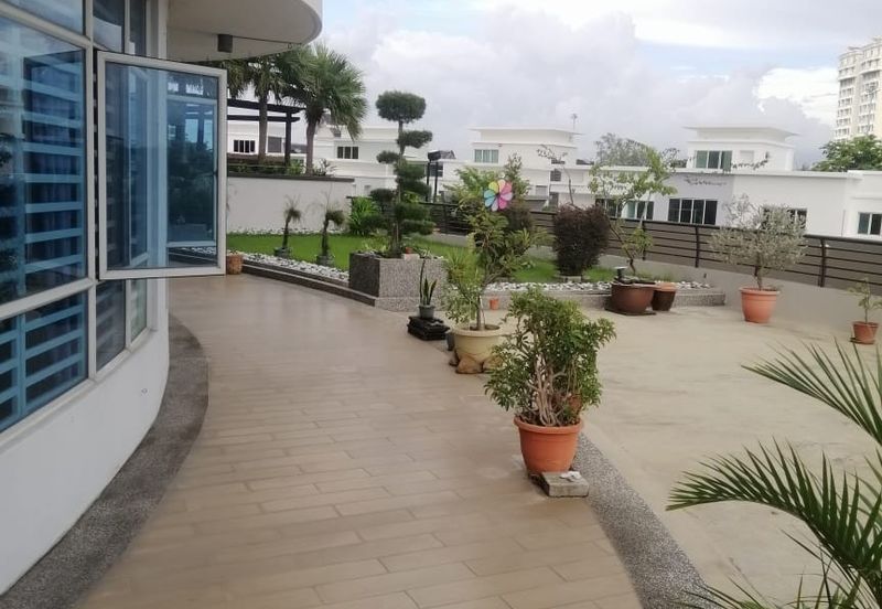 The View (Twin Towers)