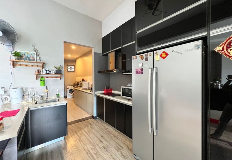 The View (Twin Towers)