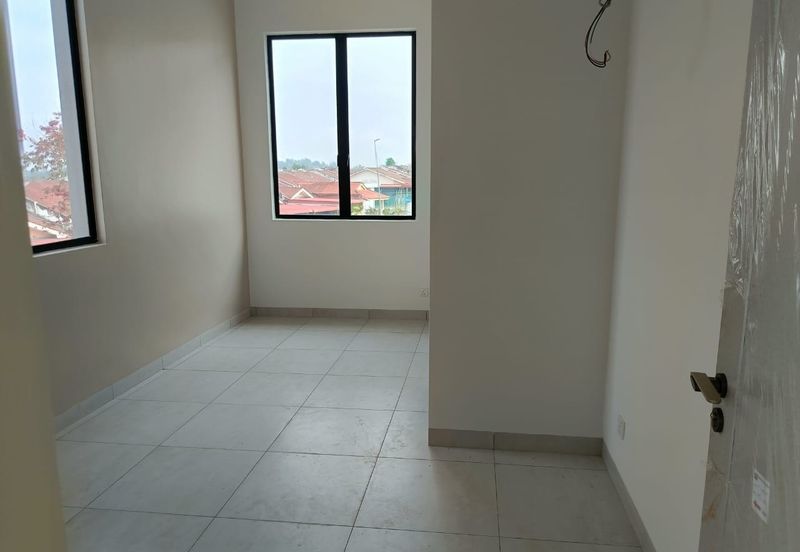 WTS: NEW PROJECT DOUBLE STOREY SEMI D, FREEHOLD & LUAS - Kulim Utama 2