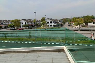 WTS: NEW PROJECT DOUBLE STOREY SEMI D, FREEHOLD & LUAS - Kulim Utama 2