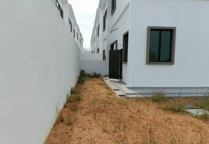 WTS: NEW PROJECT DOUBLE STOREY SEMI D, FREEHOLD & LUAS - Kulim Utama 2