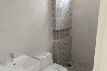 WTS: NEW PROJECT DOUBLE STOREY SEMI D, FREEHOLD & LUAS - Kulim Utama 2