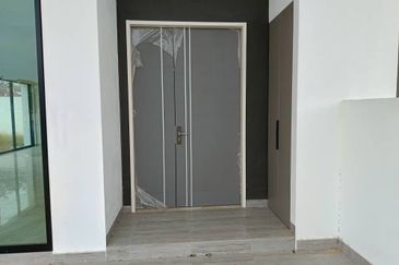 WTS: NEW PROJECT DOUBLE STOREY SEMI D, FREEHOLD & LUAS - Kulim Utama 2