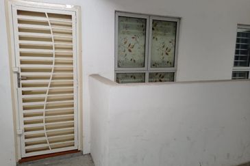 Pangsapuri Jenderam Indah