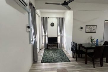 PANGSAPURI IKHLAS(TAMAN TUNKU INTAN SAFINA