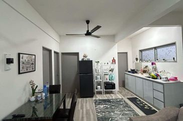 PANGSAPURI IKHLAS(TAMAN TUNKU INTAN SAFINA