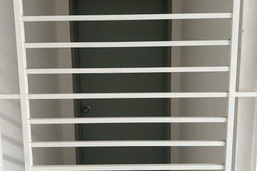 PANGSAPURI IKHLAS(TAMAN TUNKU INTAN SAFINA