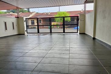 TAMAN PUTERI LAGENDA