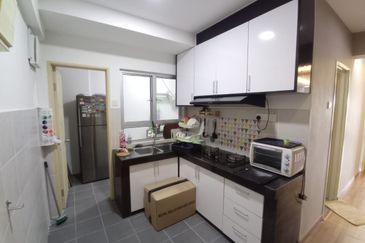 Pangsapuri Jenderam Indah