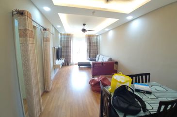 Pangsapuri Jenderam Indah