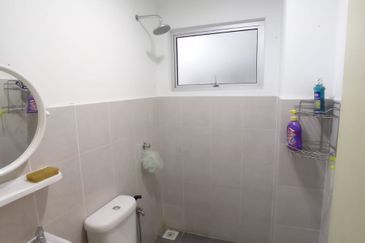 Pangsapuri Jenderam Indah