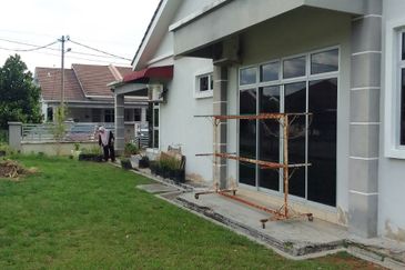 ❗️SEMI D CORNER LOT, FREEHOLD❗️ Taman Resak ,Changlun