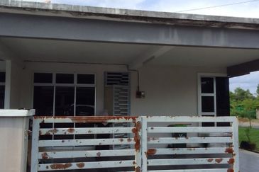 ❗️SEMI D CORNER LOT, FREEHOLD❗️ Taman Resak ,Changlun