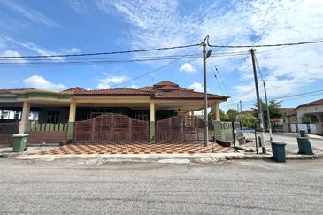❗️CORNER LOT, FULLY RENO & FACING OPEN❗️Taman Desa Bayanmas