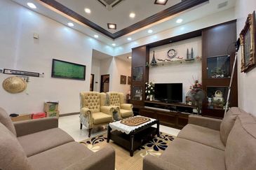 ❗️BUNGALOW FULLY RENO, FREEHOLD OPEN ❗️Ambangan Height