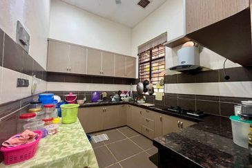 ❗️BUNGALOW FULLY RENO, FREEHOLD OPEN ❗️Ambangan Height