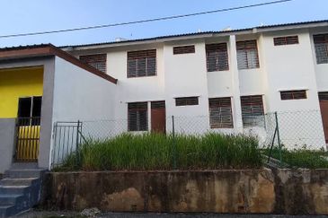 ❗️2 STOREY TERRACE, EXTRA LAND❗️Taman Permai Utama