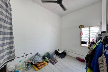  TAMAN CRESENTIA PARK | 2 Storey Terrace, leasehold, non bumi