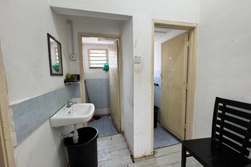  TAMAN CRESENTIA PARK | 2 Storey Terrace, leasehold, non bumi