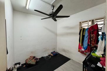  TAMAN CRESENTIA PARK | 2 Storey Terrace, leasehold, non bumi