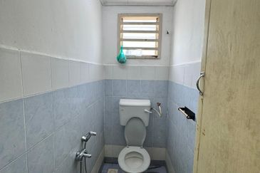  TAMAN CRESENTIA PARK | 2 Storey Terrace, leasehold, non bumi