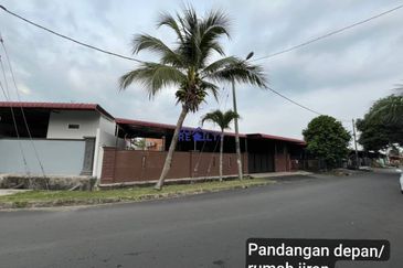 ‼️ Fully Reno, End Lot ‼️ Single Storey Terrace Taman Serai Wangi, Padang Serai